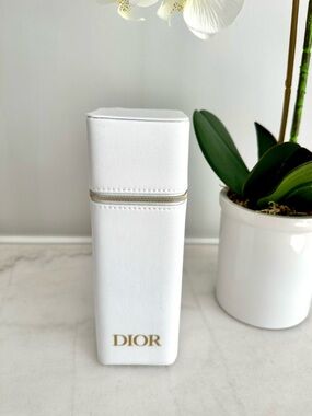 Dior Beauty White and Gold Vertical Travel Case